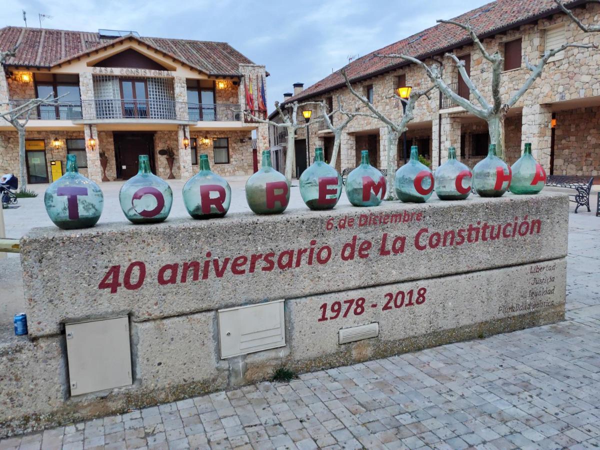 Hotel Rural Luna Llena Torremocha de Jarama Eksteriør billede