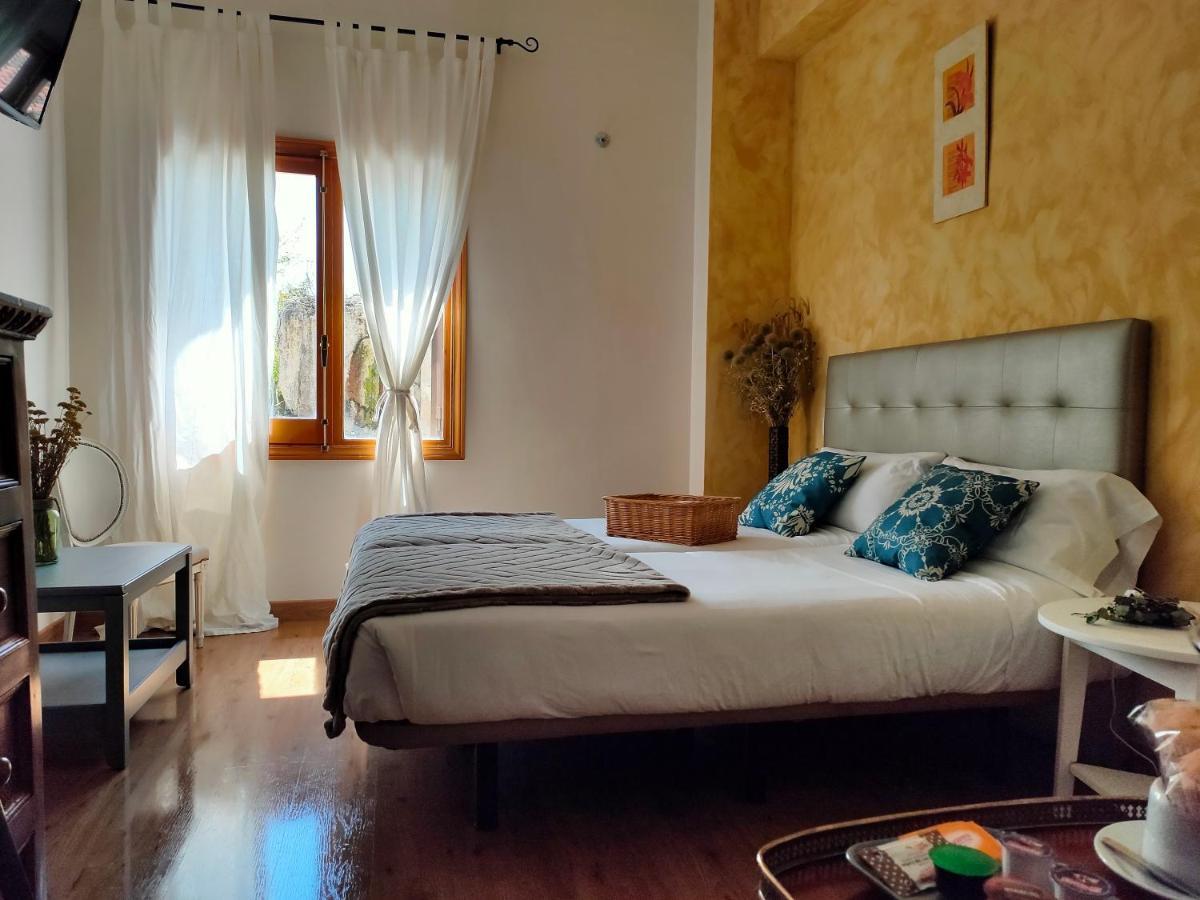 Hotel Rural Luna Llena Torremocha de Jarama Eksteriør billede