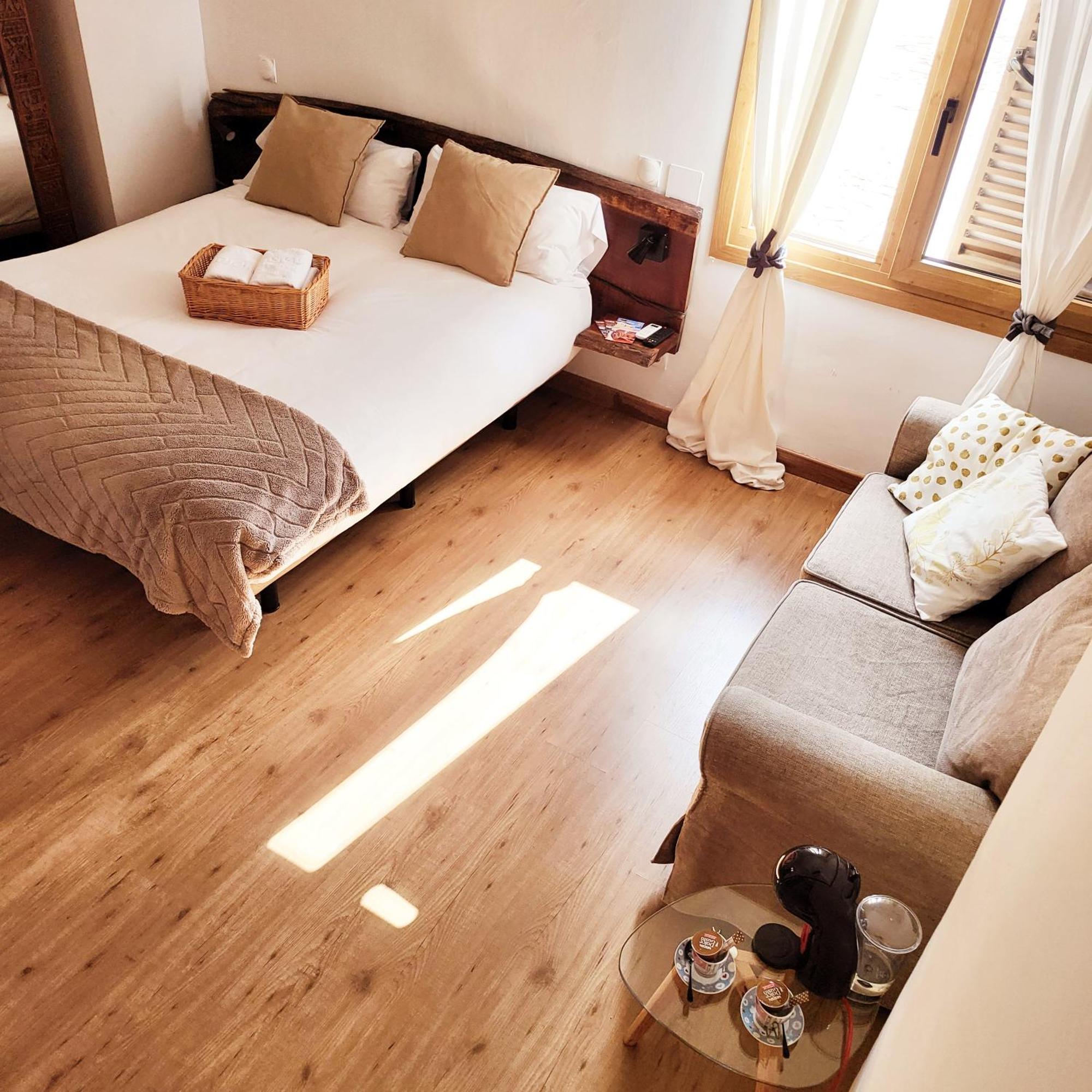Hotel Rural Luna Llena Torremocha de Jarama Værelse billede