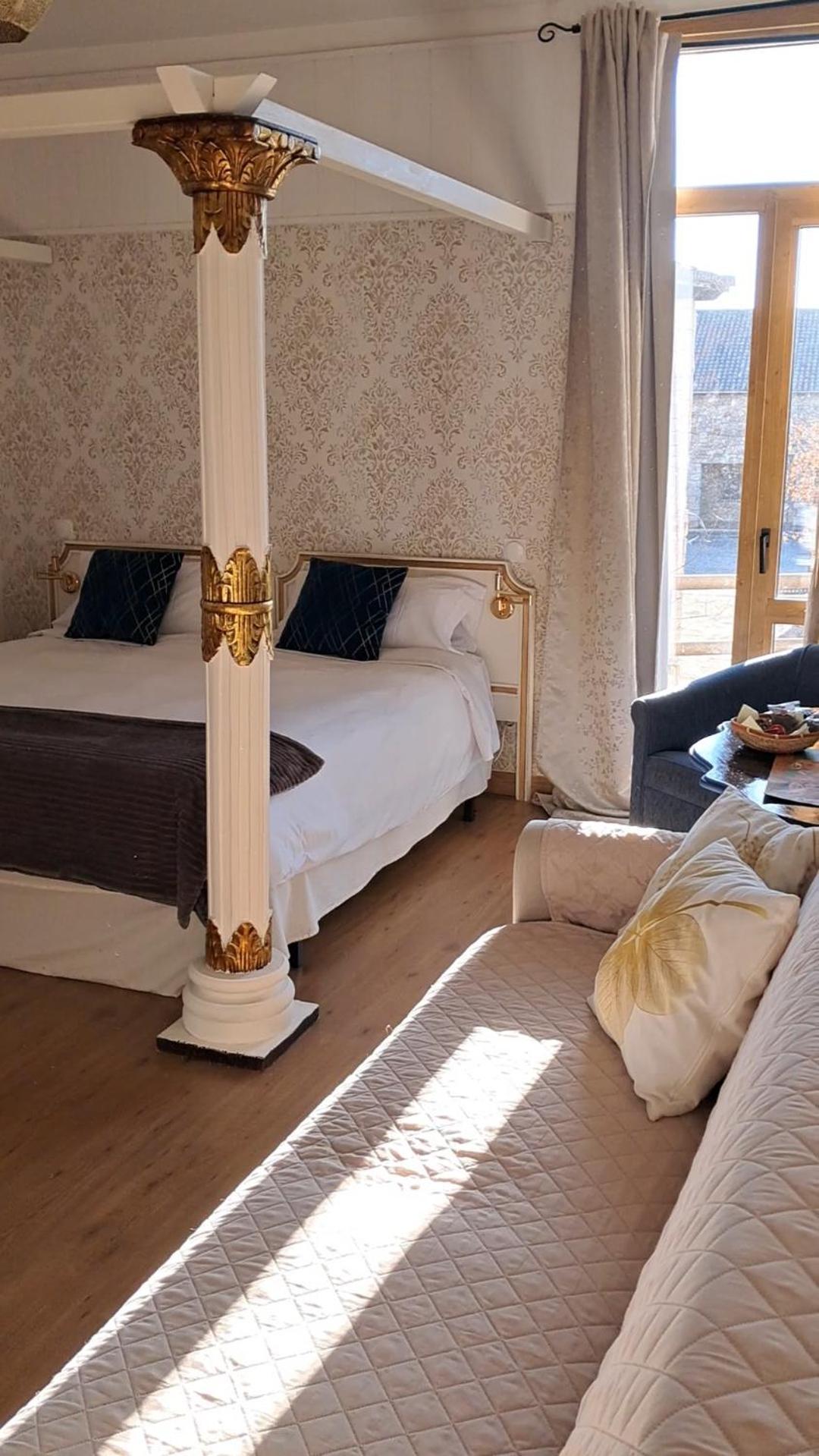 Hotel Rural Luna Llena Torremocha de Jarama Værelse billede